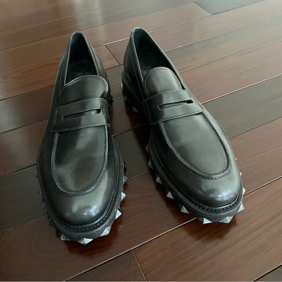Ferragamo men’s shoes - studrock leather loafers 44 - Picture 4 of 6
